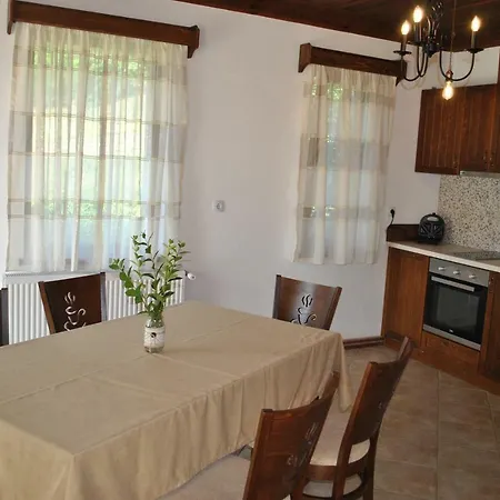 Holiday home планински кът