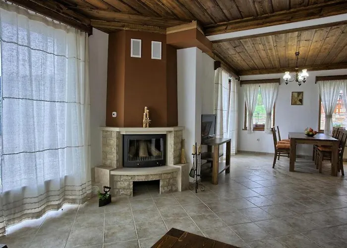 планински кът 度假居 *